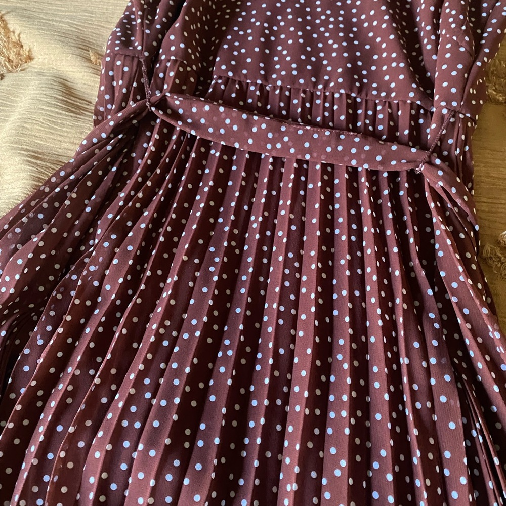 Polka Dot Sleeveless Dress - Picture 3 of 5